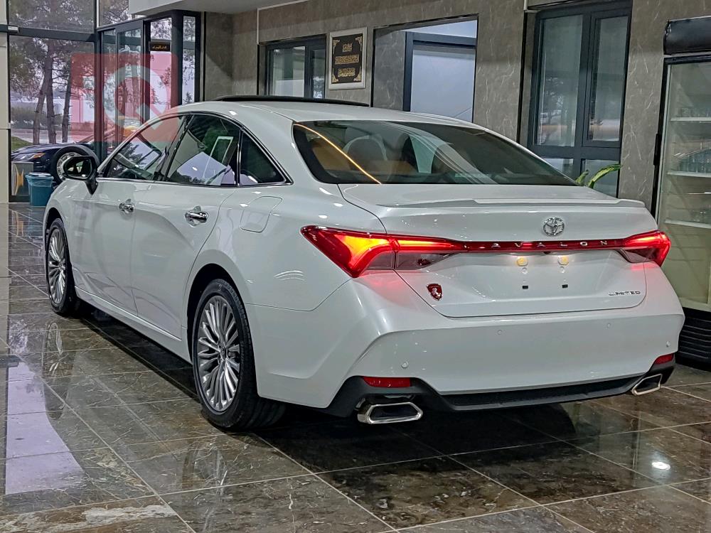 Toyota Avalon